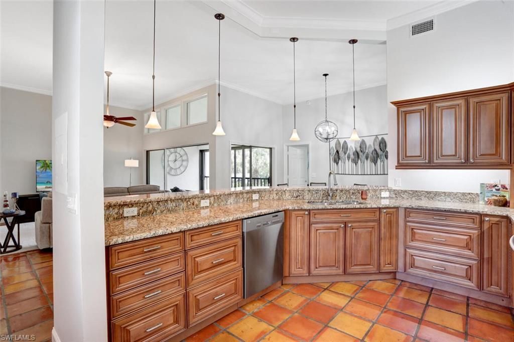 6535 Valen Way, Unit E-202, Naples, FL 34108 Photo