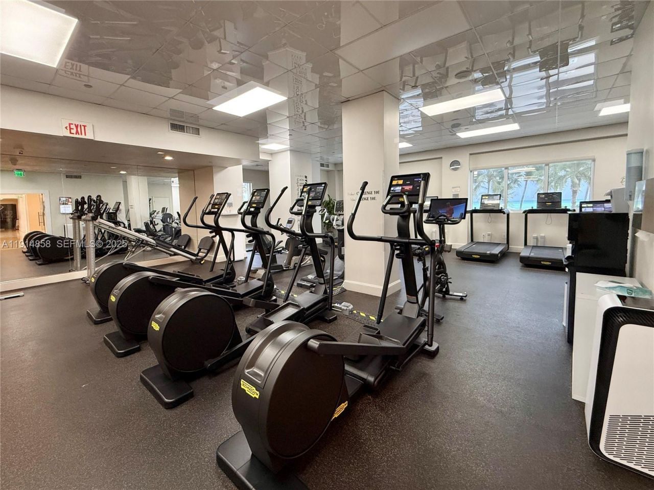 4775 Collins Ave, Unit 1601, Miami Beach, FL 33140 Photo