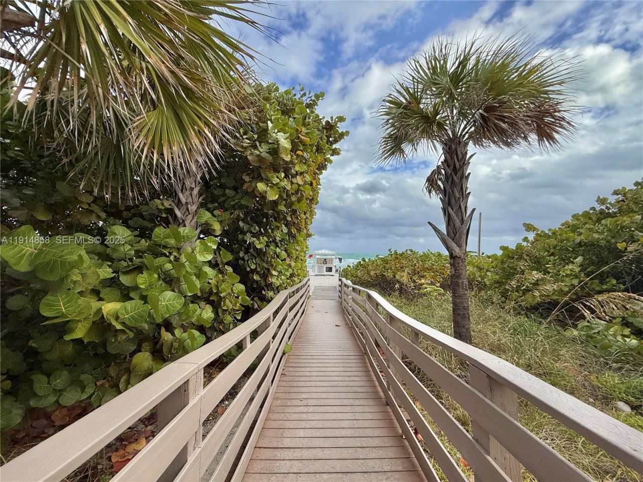 4775 Collins Ave, Unit 1601, Miami Beach, FL 33140 Photo