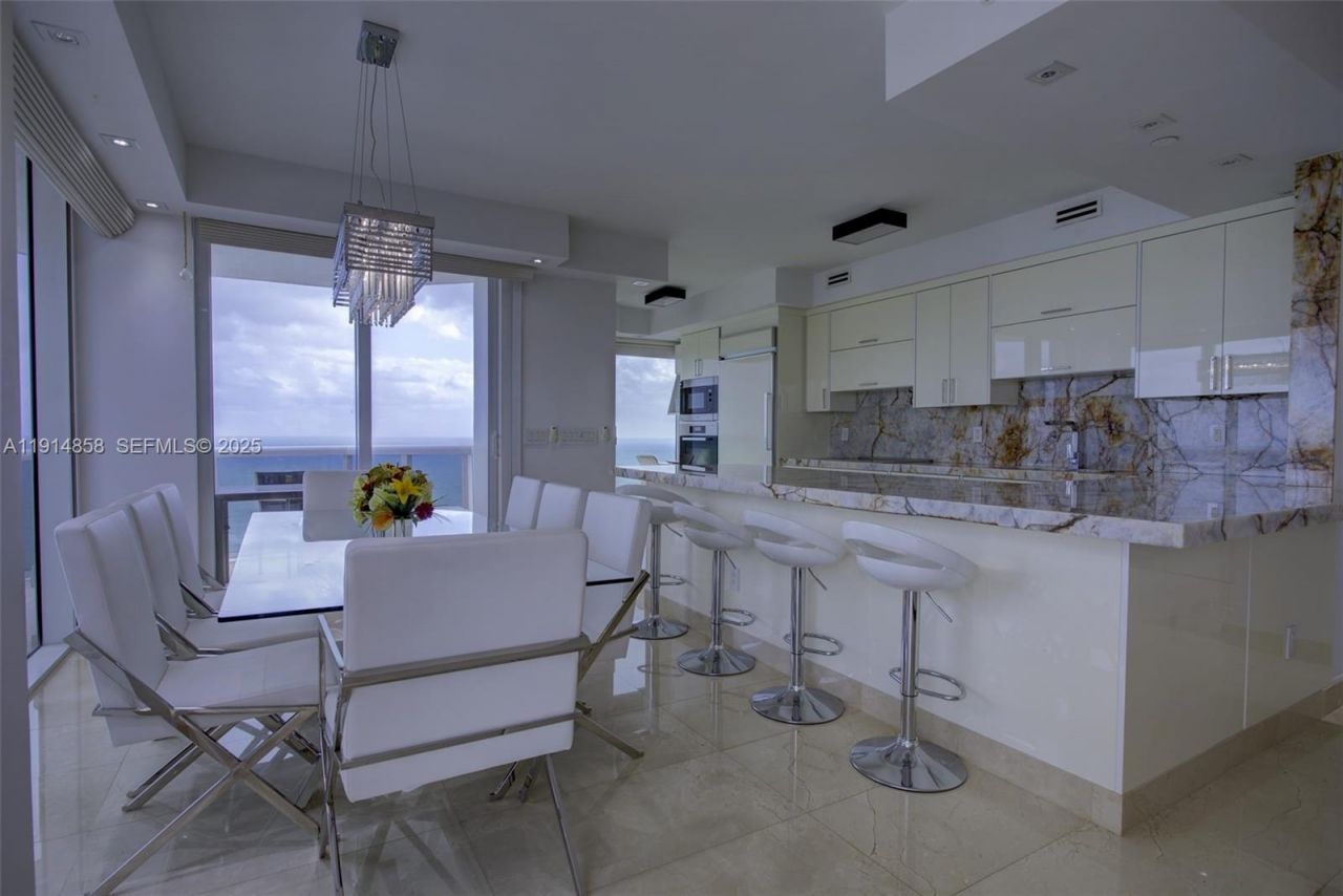 4775 Collins Ave, Unit 1601, Miami Beach, FL 33140 Photo