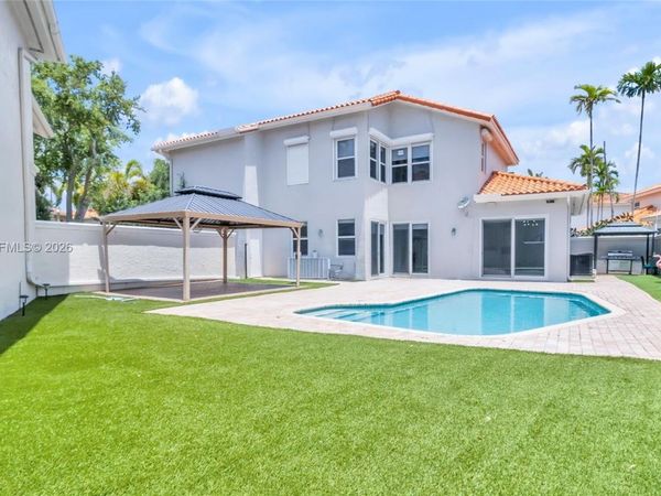 1547 Mariner Way, Hollywood, FL 33019