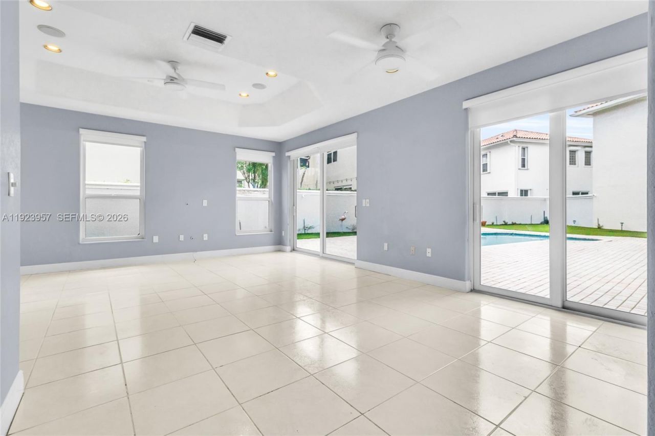 1547 Mariner Way, Hollywood, FL 33019 Photo