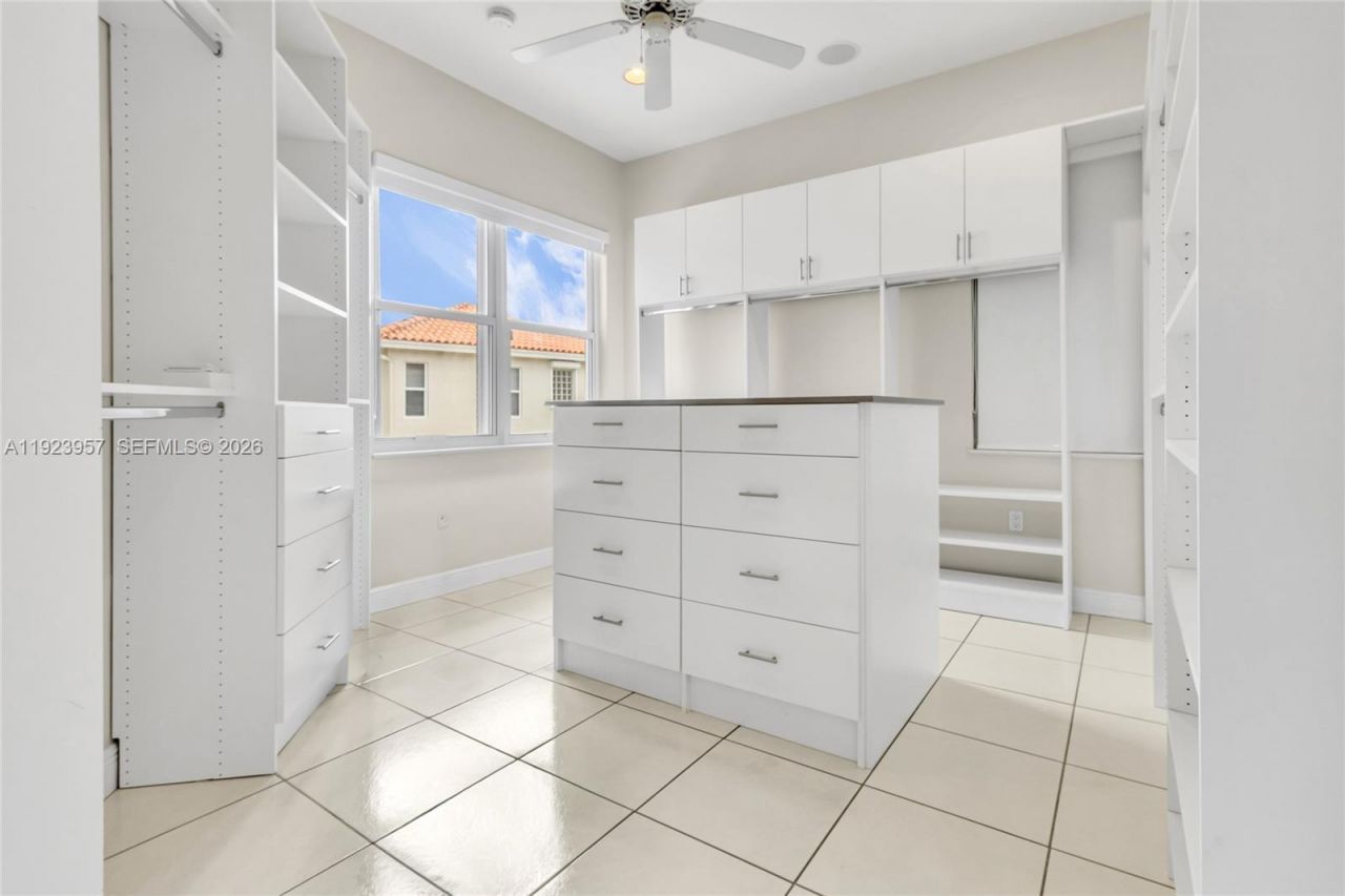 1547 Mariner Way, Hollywood, FL 33019 Photo