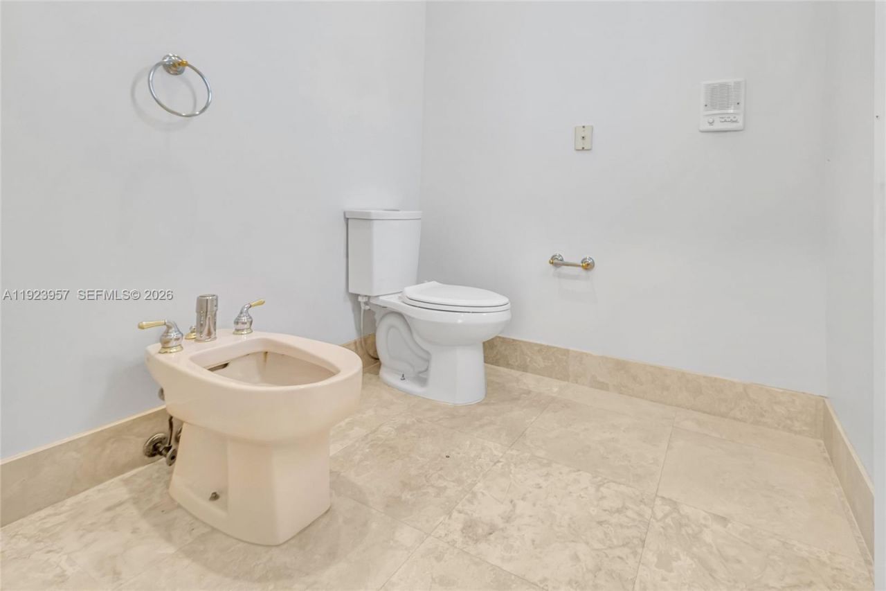 1547 Mariner Way, Hollywood, FL 33019 Photo