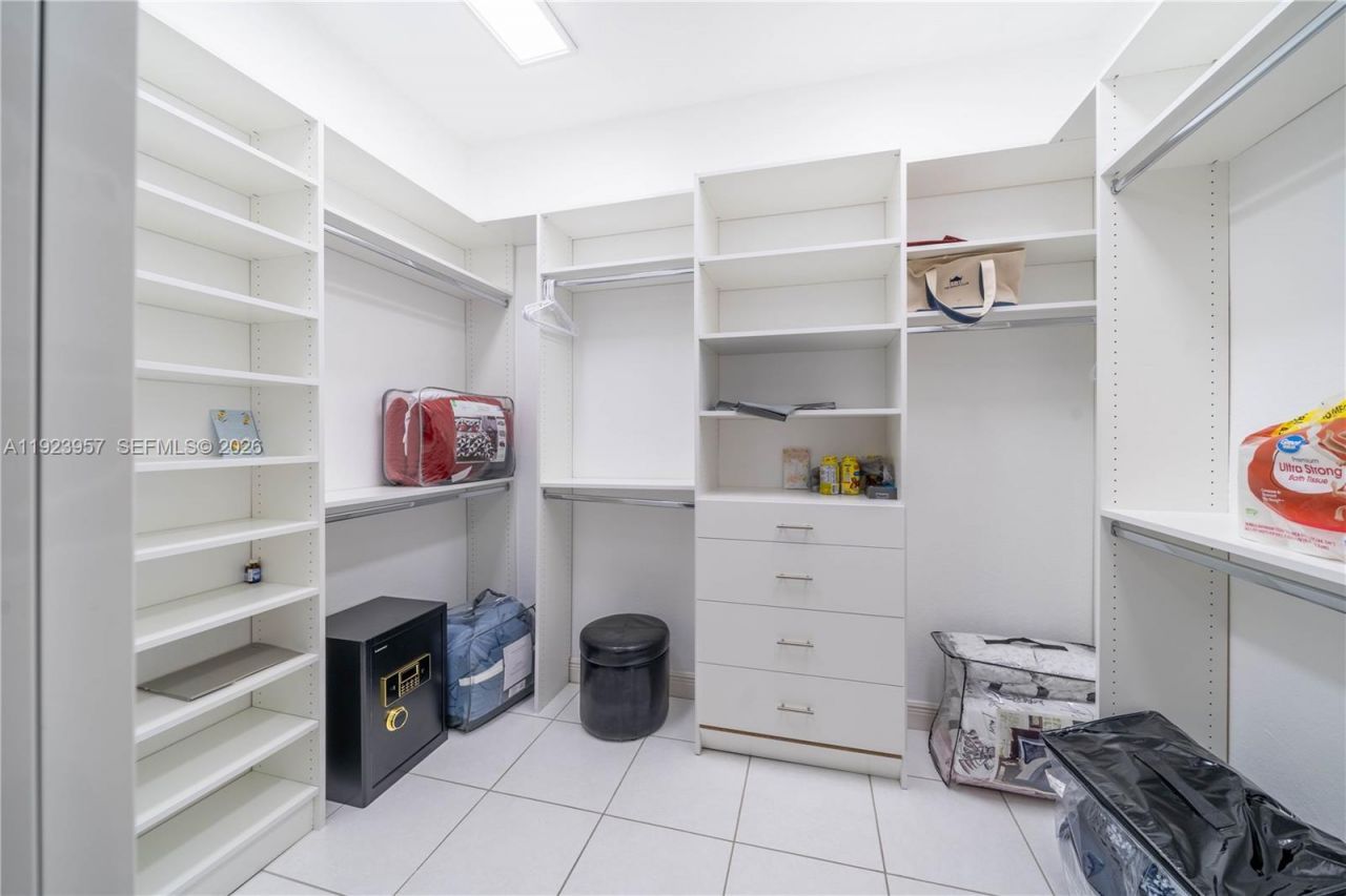 1547 Mariner Way, Hollywood, FL 33019 Photo