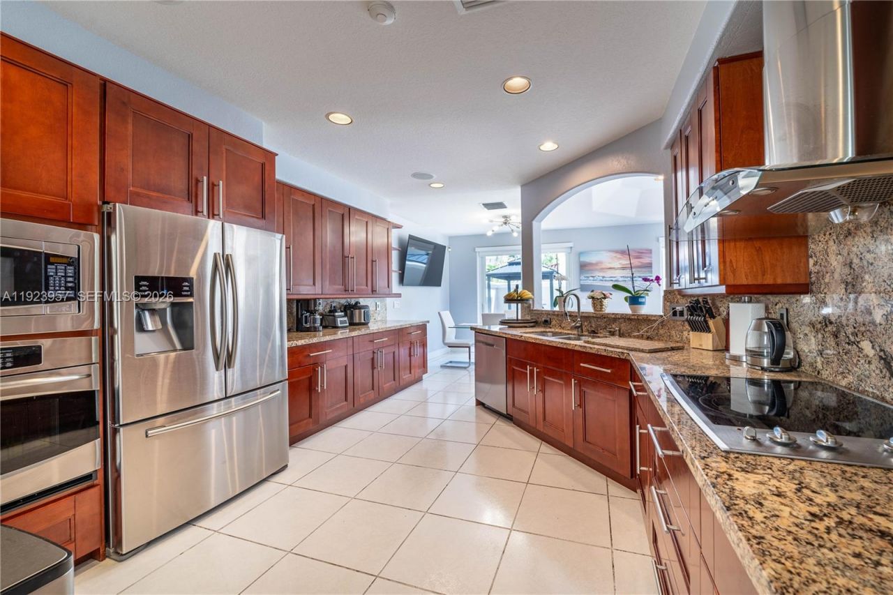 1547 Mariner Way, Hollywood, FL 33019 Photo