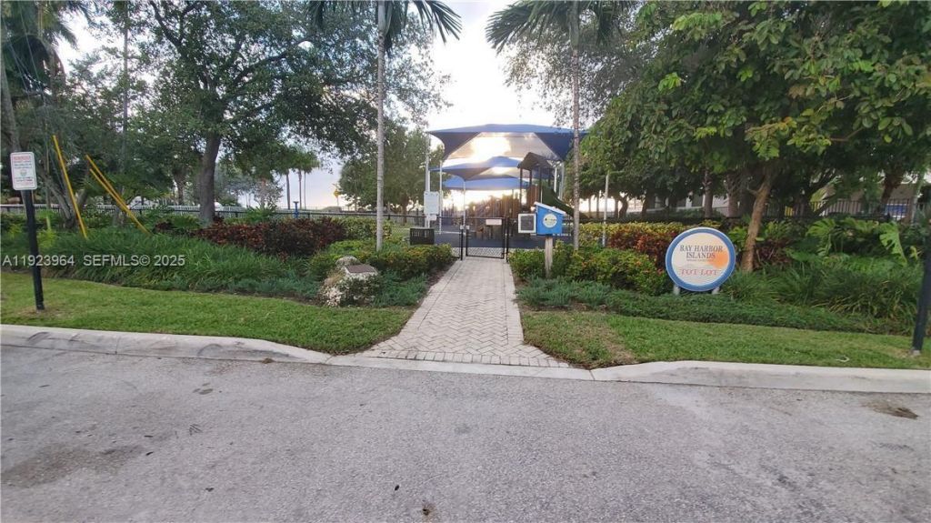 1361 96 St, Bay Harbor Islands, FL 33154 Photo