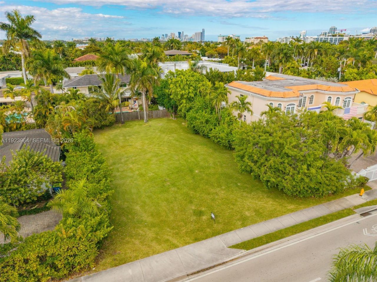 1361 96 St, Bay Harbor Islands, FL 33154 Photo