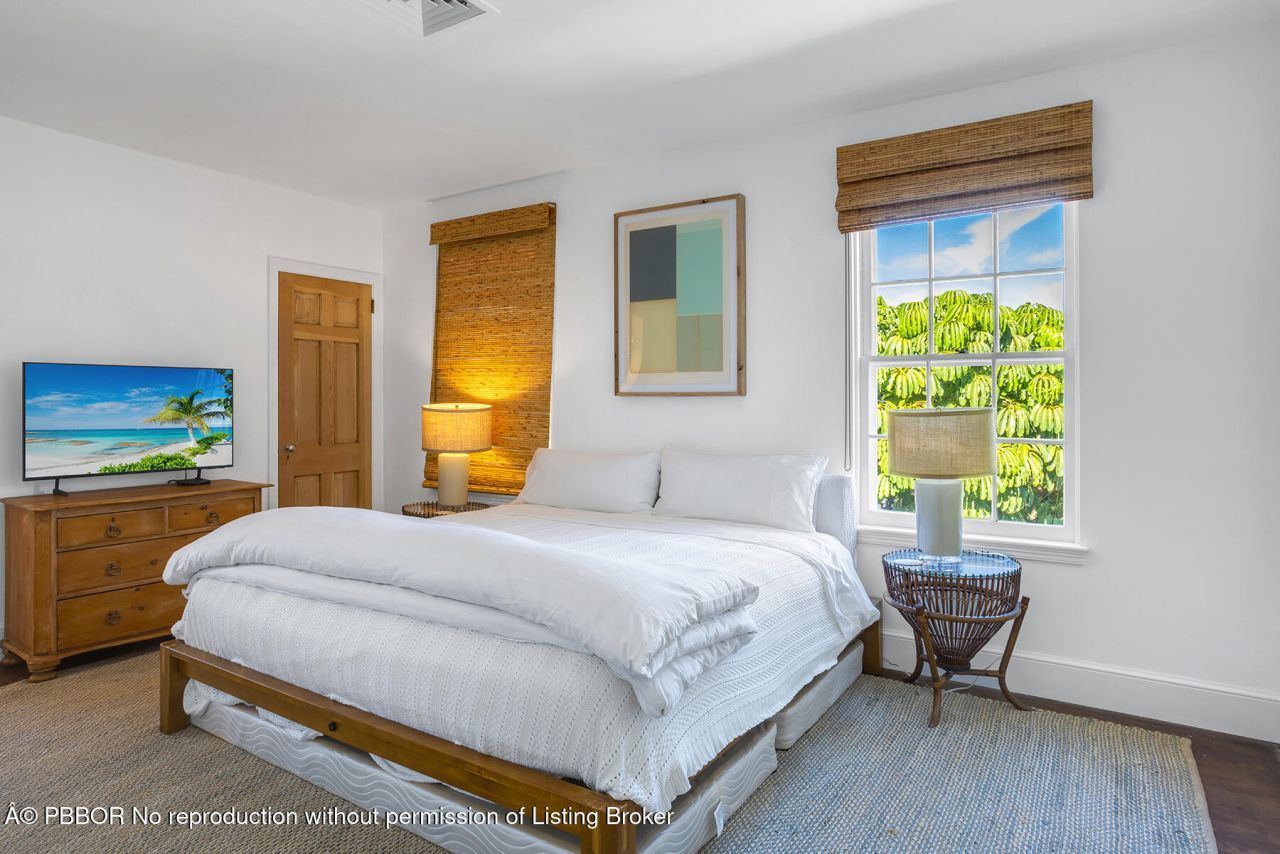 259 Queens Lane, Palm Beach, FL 33480 Photo