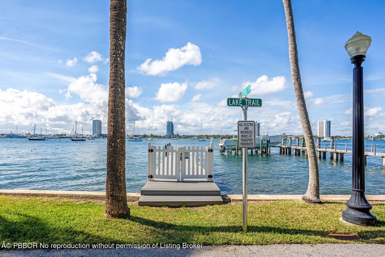 259 Queens Lane, Palm Beach, FL 33480 Photo