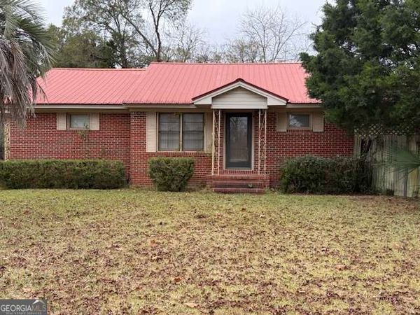196 Mattie Avenue, Unit 9-10-11, Sycamore, GA 31790
