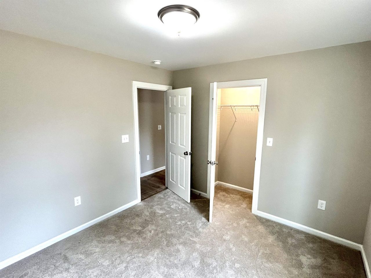 210 Nu-shell St Photo 15