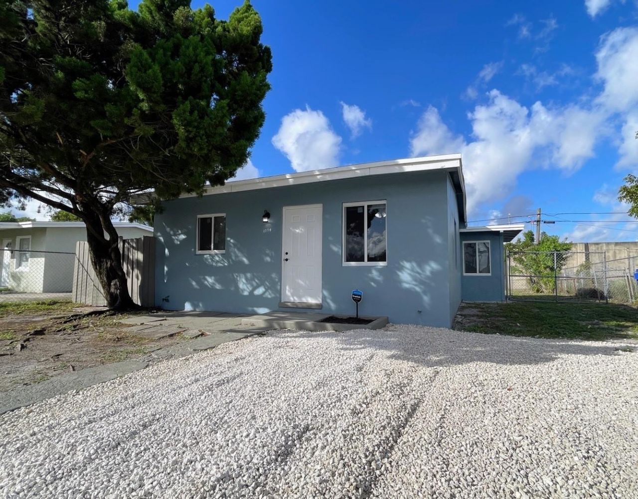 1774 Lauderdale Manor Drive, Fort Lauderdale, FL 33311 Photo