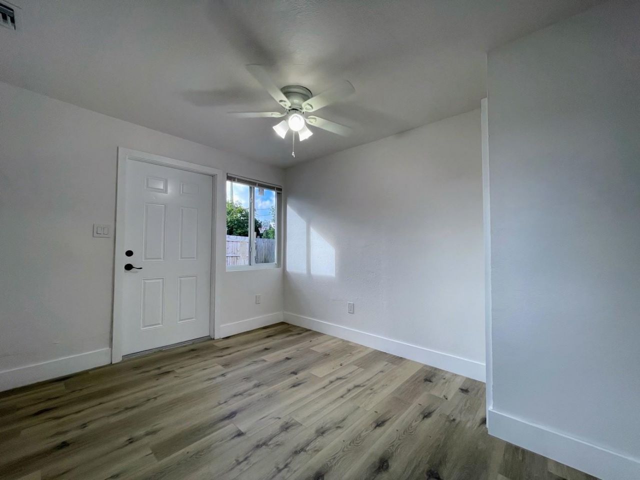 1774 Lauderdale Manor Drive, Fort Lauderdale, FL 33311 Photo