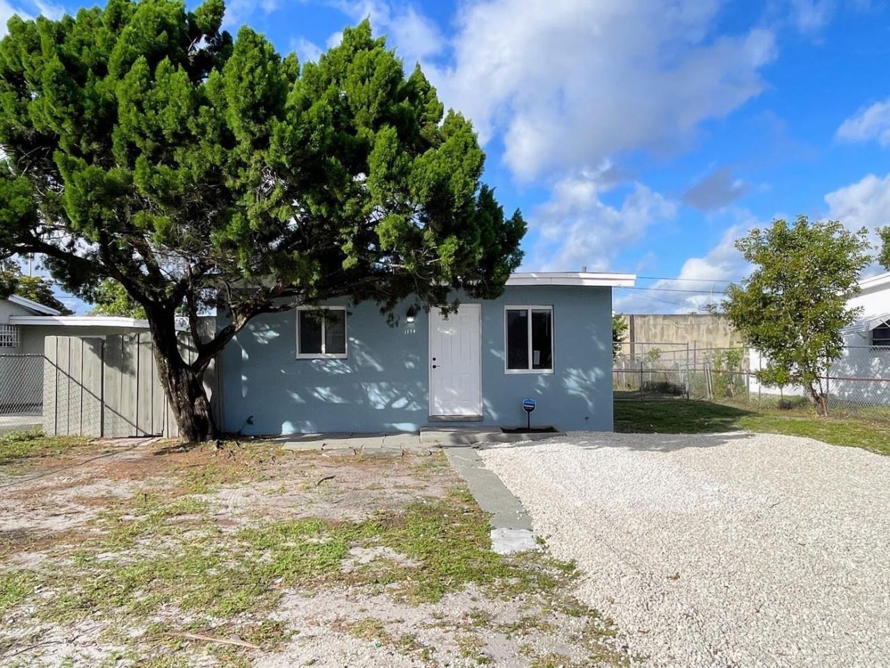 1774 Lauderdale Manor Drive, Fort Lauderdale, FL 33311 Photo