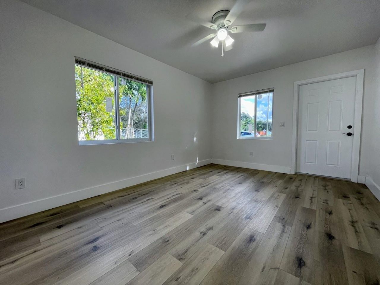 1774 Lauderdale Manor Drive, Fort Lauderdale, FL 33311 Photo