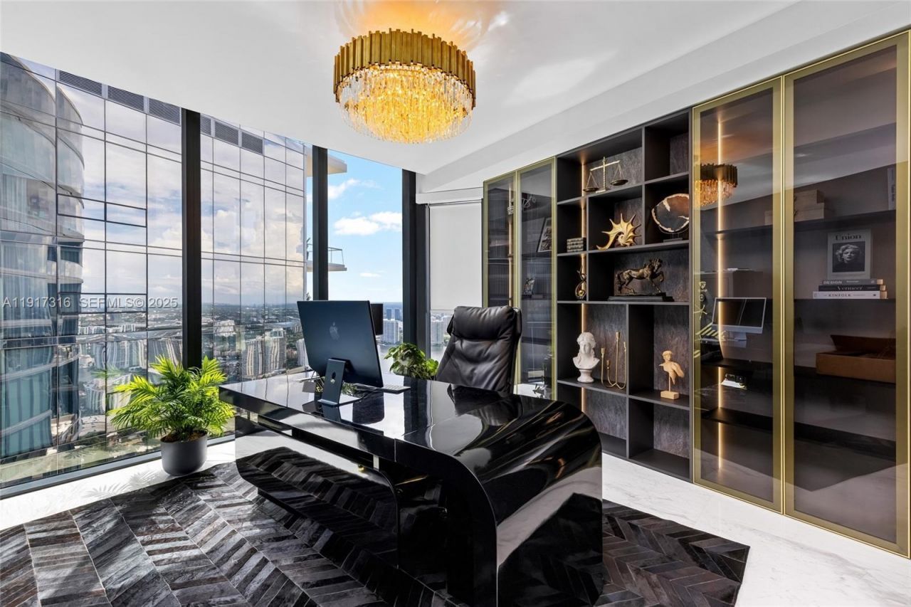 18555 Collins Ave, Unit 5501, Sunny Isles Beach, FL 33160 Photo