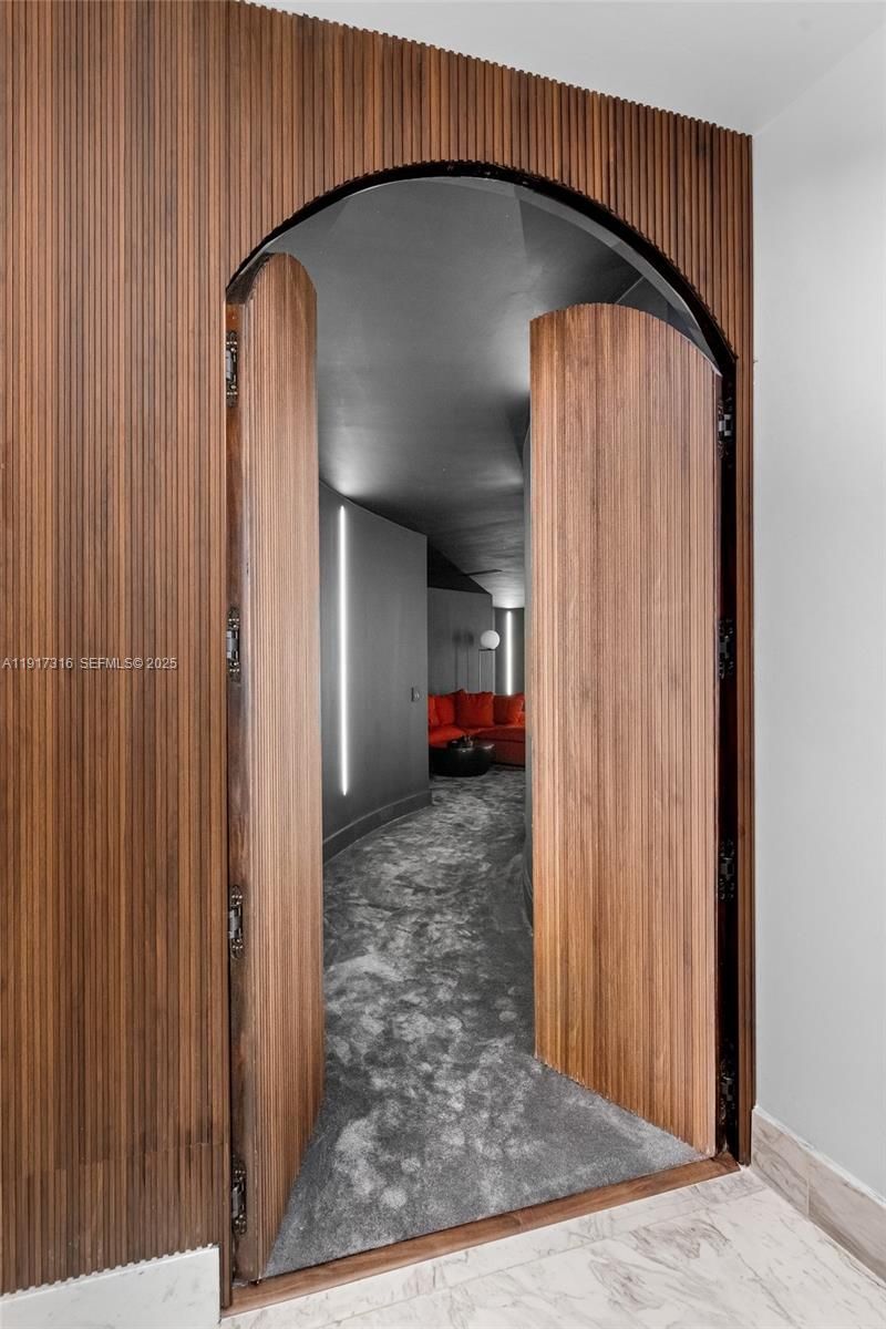 18555 Collins Ave, Unit 5501, Sunny Isles Beach, FL 33160 Photo