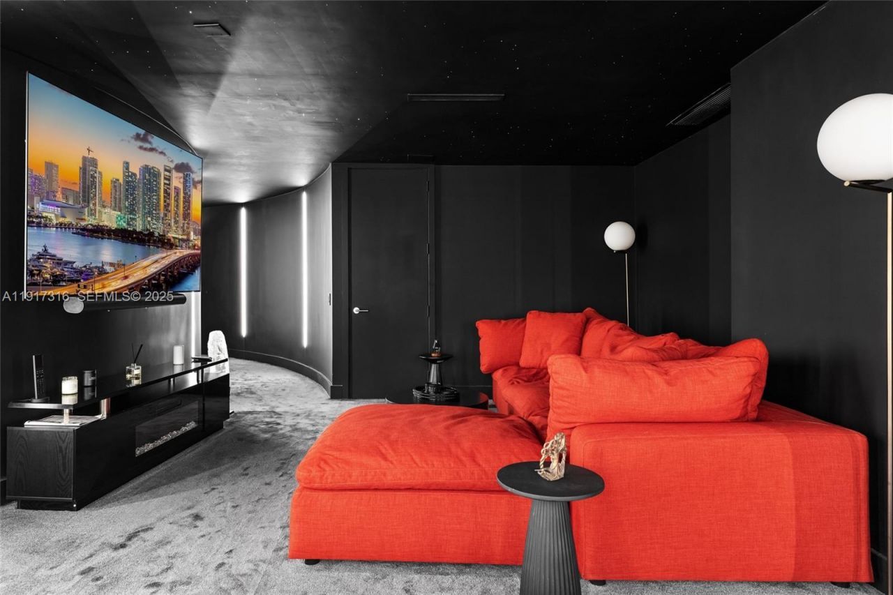 18555 Collins Ave, Unit 5501, Sunny Isles Beach, FL 33160 Photo