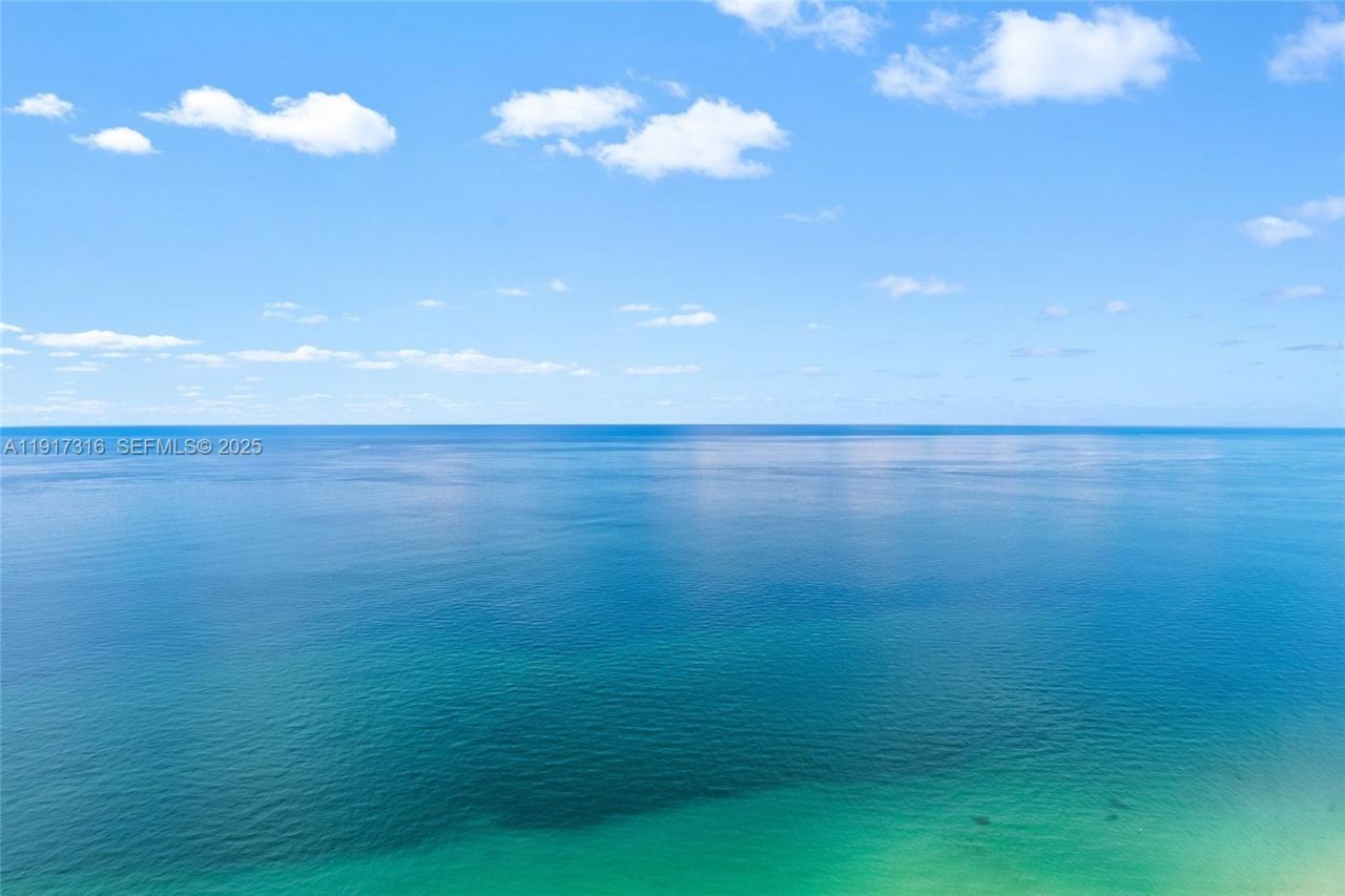 18555 Collins Ave, Unit 5501, Sunny Isles Beach, FL 33160 Photo