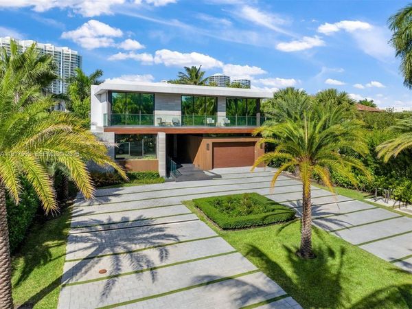 342 S Parkway, Golden Beach, FL 33160