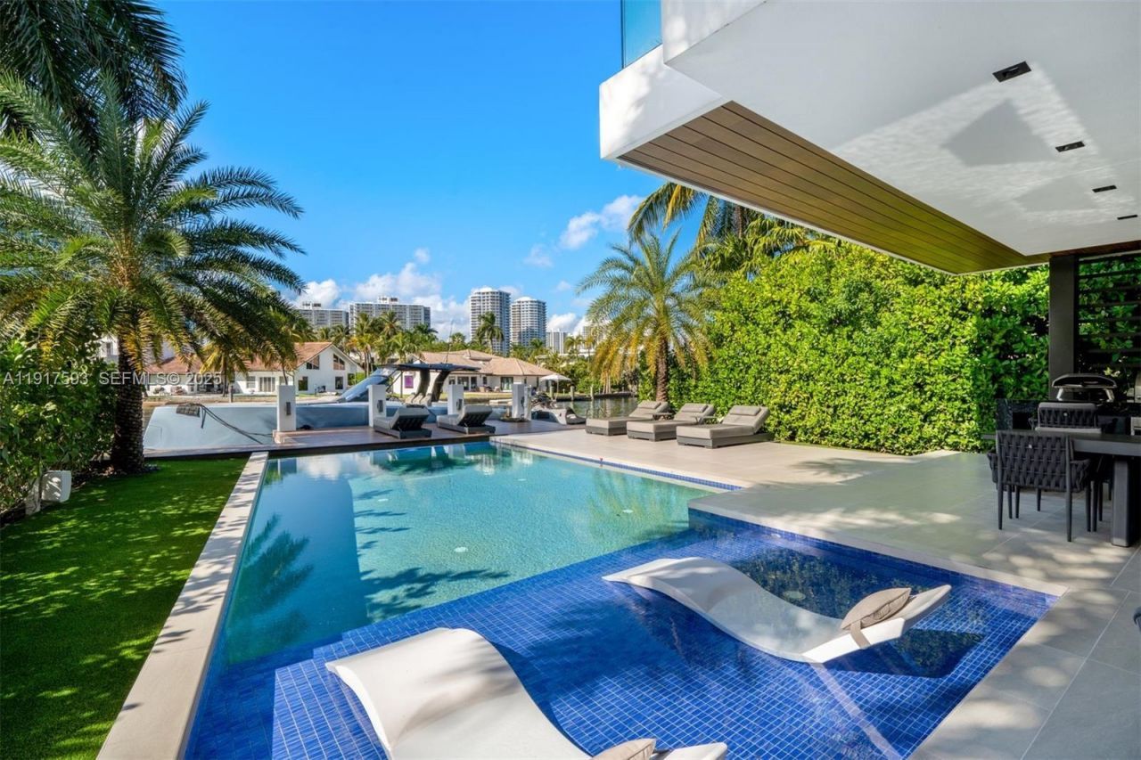 342 S Parkway, Golden Beach, FL 33160 Photo