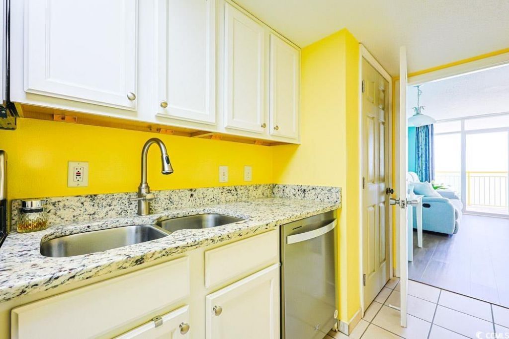 2701 S Ocean Blvd. Photo 10