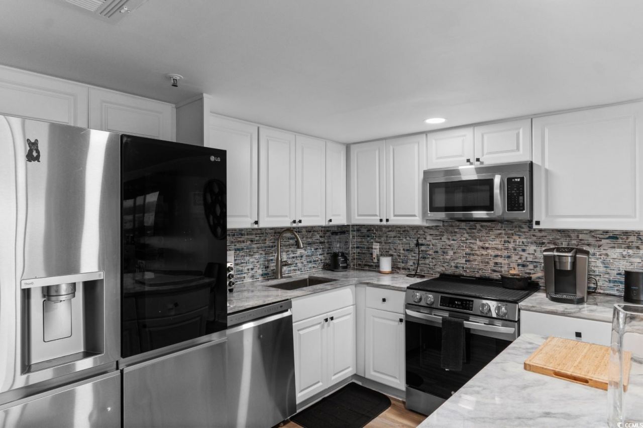 5511 N Ocean Blvd. Photo 4