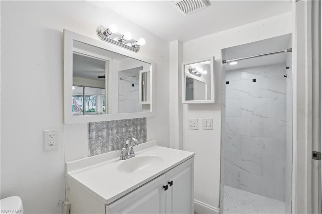 5474 Oak Ridge Ave, Fort Myers Beach, FL 33931 Photo