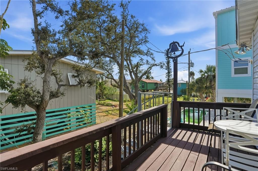 5474 Oak Ridge Ave, Fort Myers Beach, FL 33931 Photo