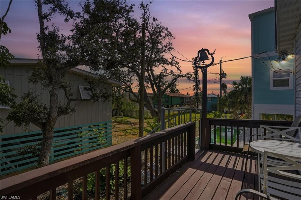 5474 Oak Ridge Ave, Fort Myers Beach, FL 33931 Photo