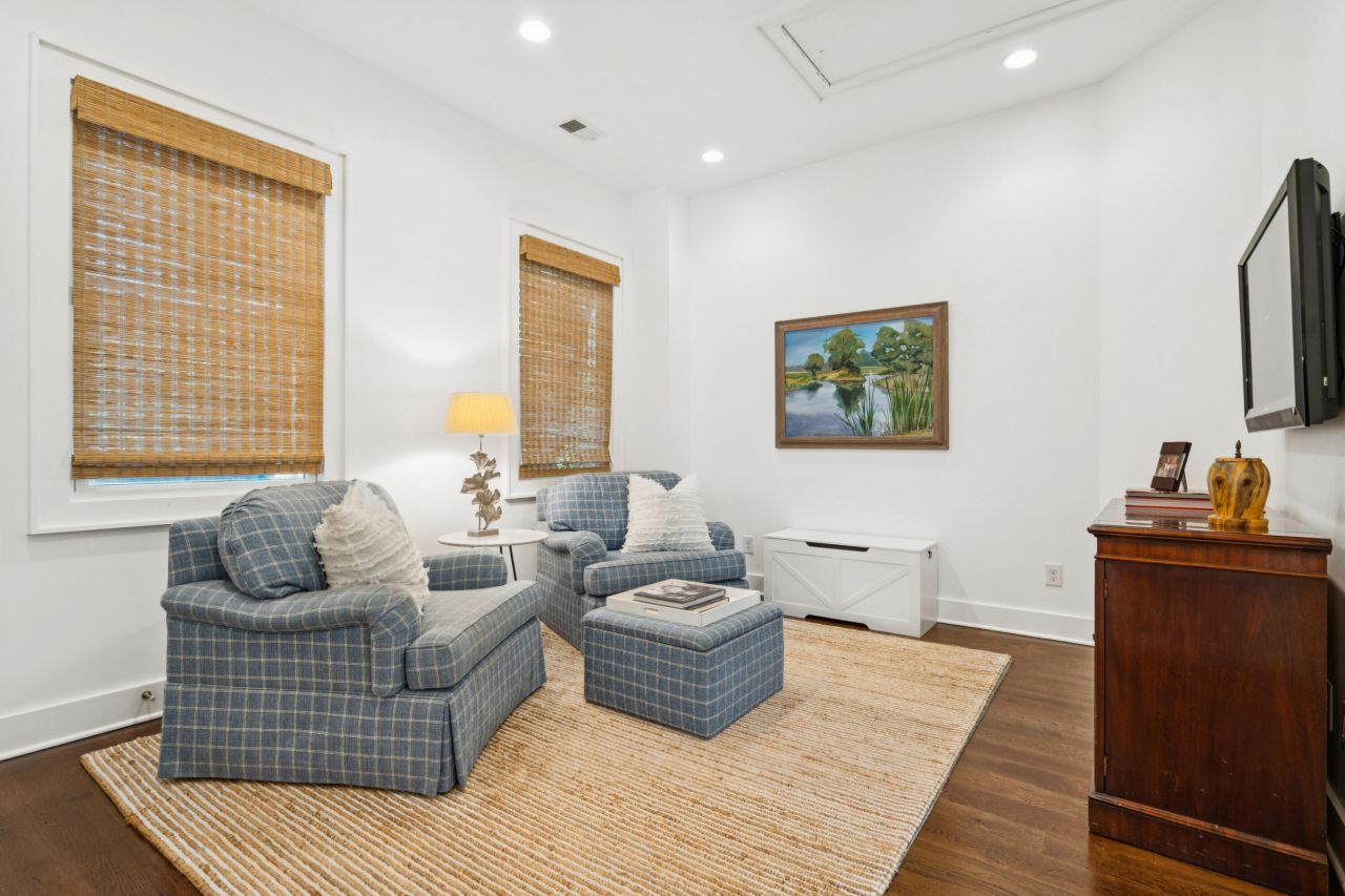 304 4th Avenue Photo 25