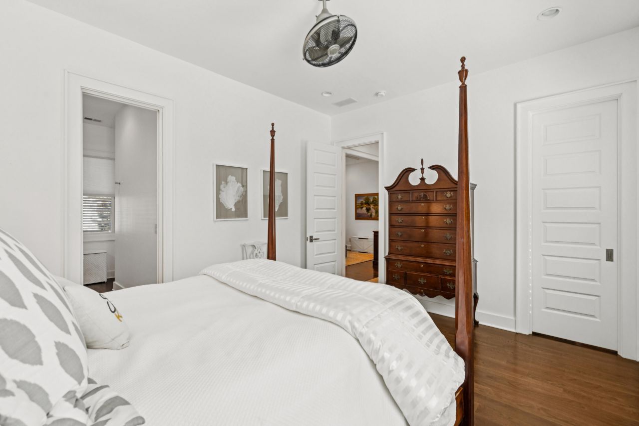 304 4th Avenue Photo 29