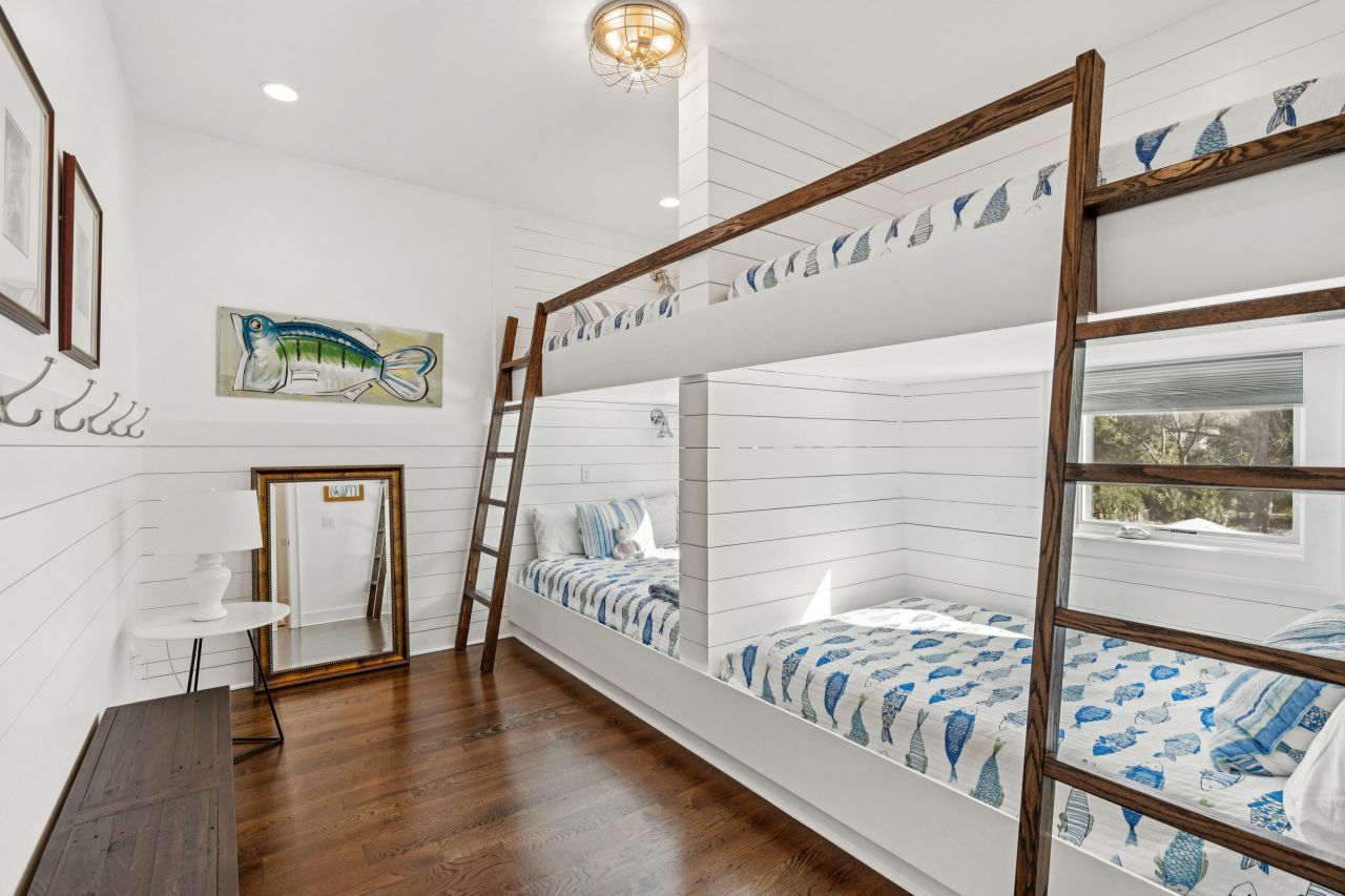 304 4th Avenue Photo 31