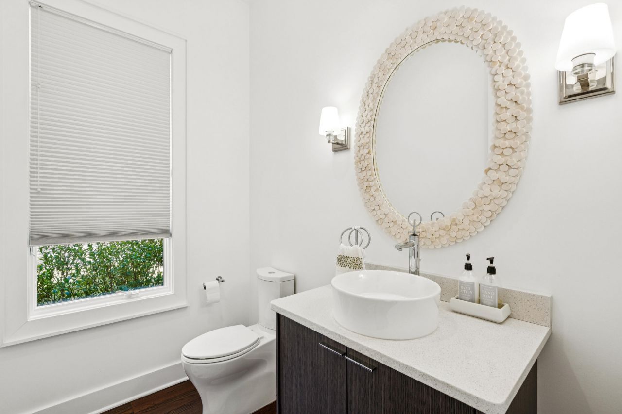 304 4th Avenue Photo 36