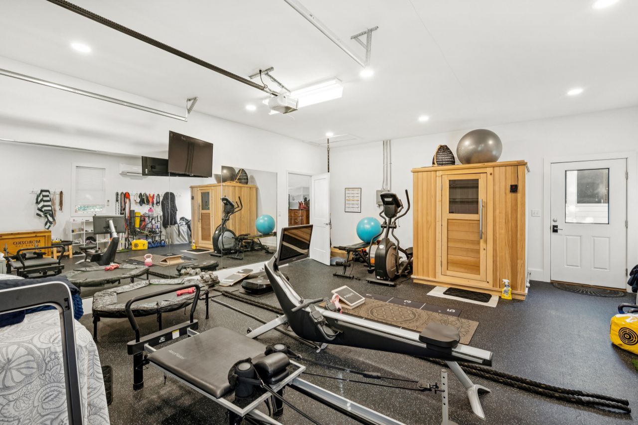 304 4th Avenue Photo 40