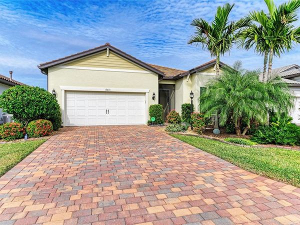 17631 COLEBROOK CIRCLE, LAKEWOOD RANCH, FL 34202