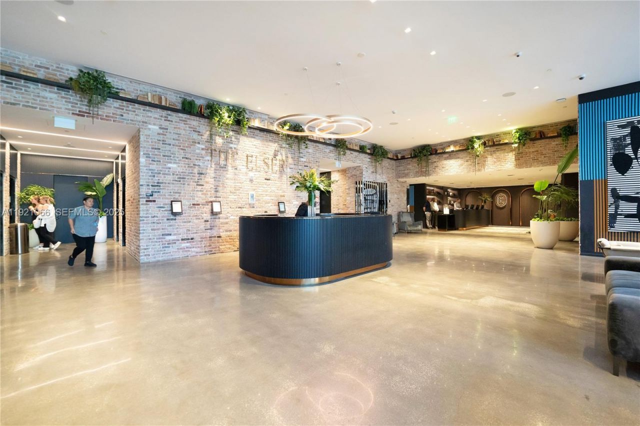 398 NE 5th St, Unit 3709, Miami, FL 33132 Photo