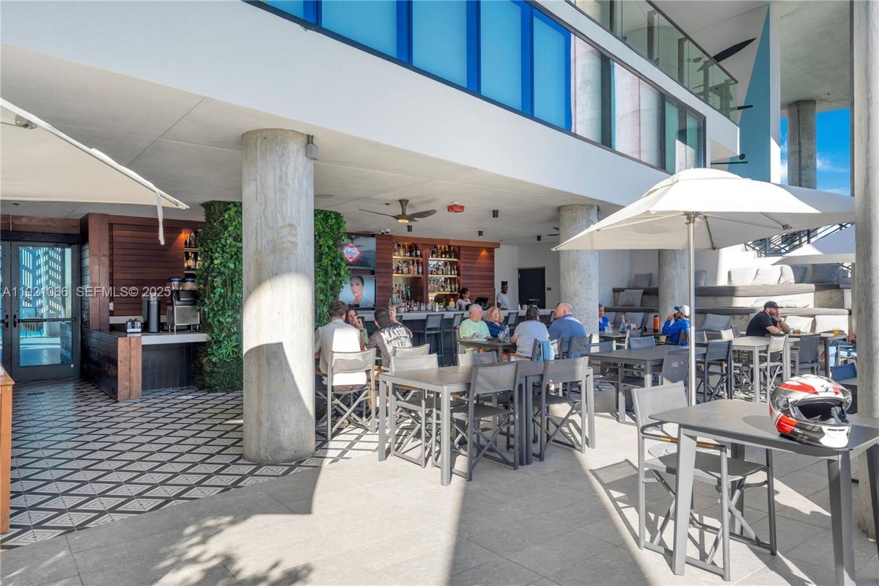 398 NE 5th St, Unit 3709, Miami, FL 33132 Photo