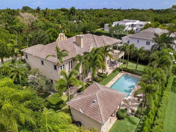 8010 Ponce De Leon Rd, Miami, FL 33143