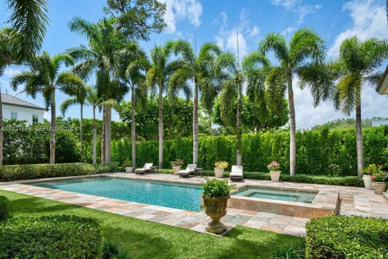 8010 Ponce De Leon Rd, Miami, FL 33143 Photo