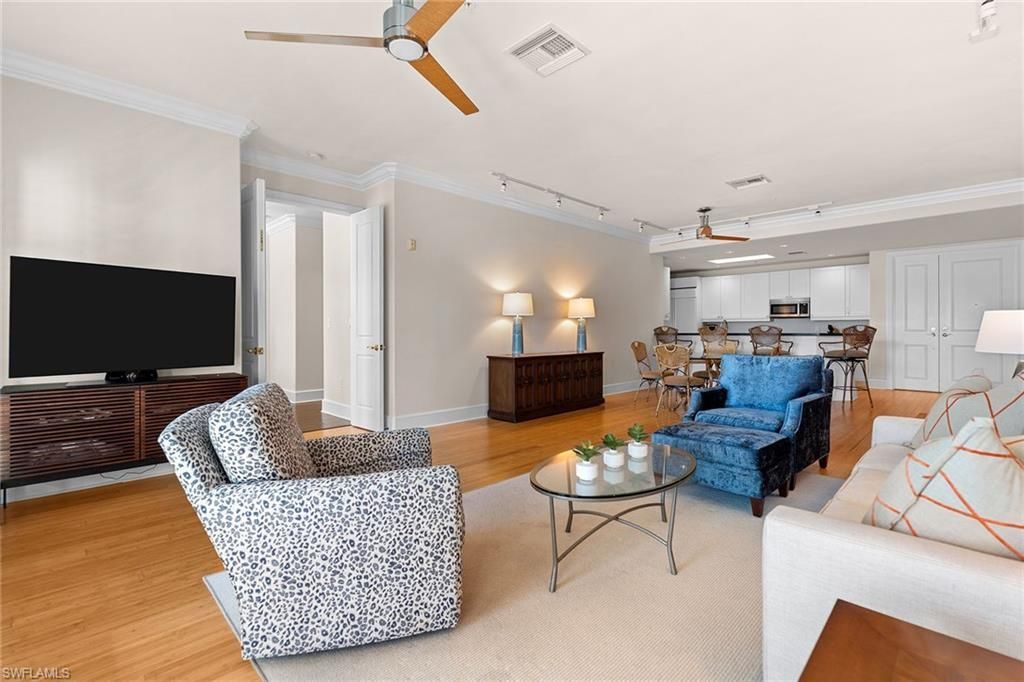 780 5th Ave S, Unit 306, Naples, FL 34102 Photo