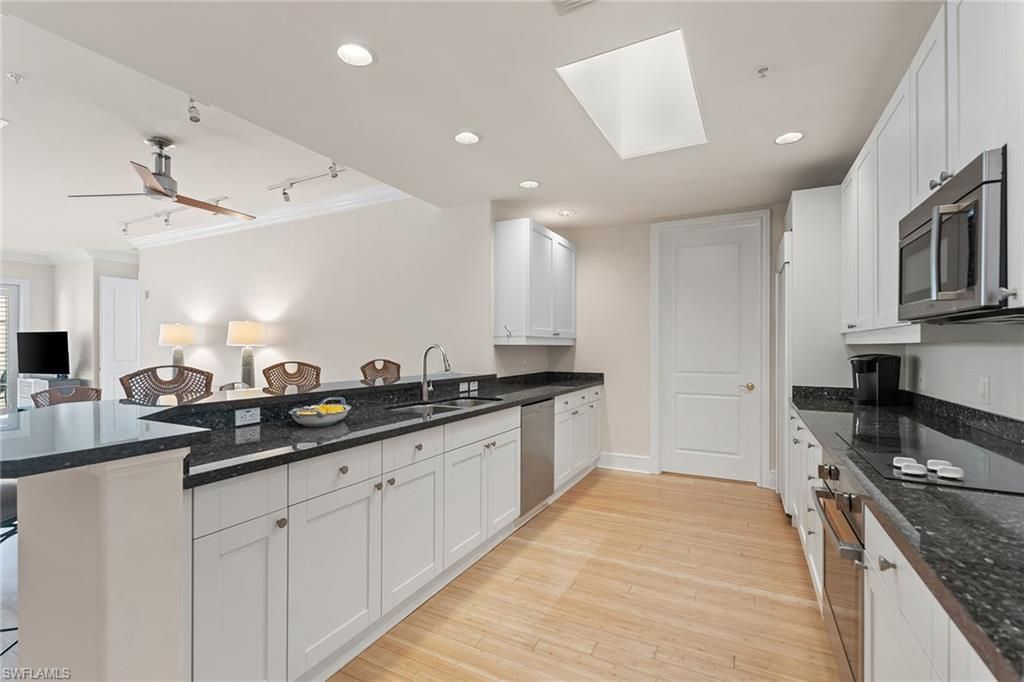 780 5th Ave S, Unit 306, Naples, FL 34102 Photo