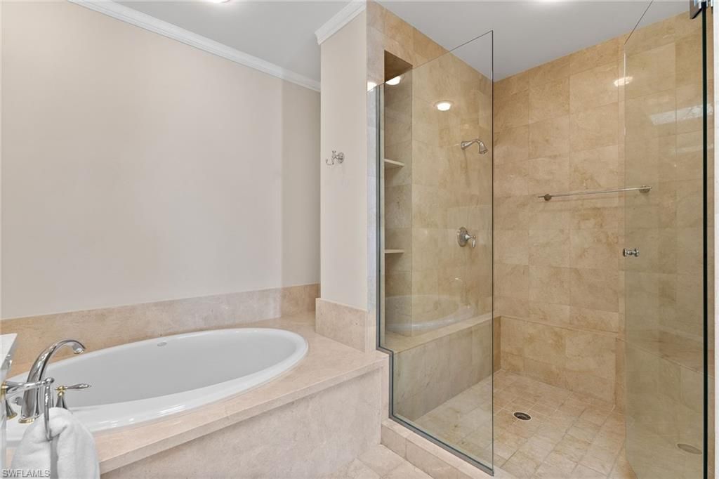 780 5th Ave S, Unit 306, Naples, FL 34102 Photo