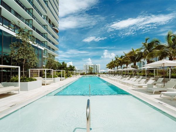580 72nd St, Unit 1413, Miami Beach, FL 33141