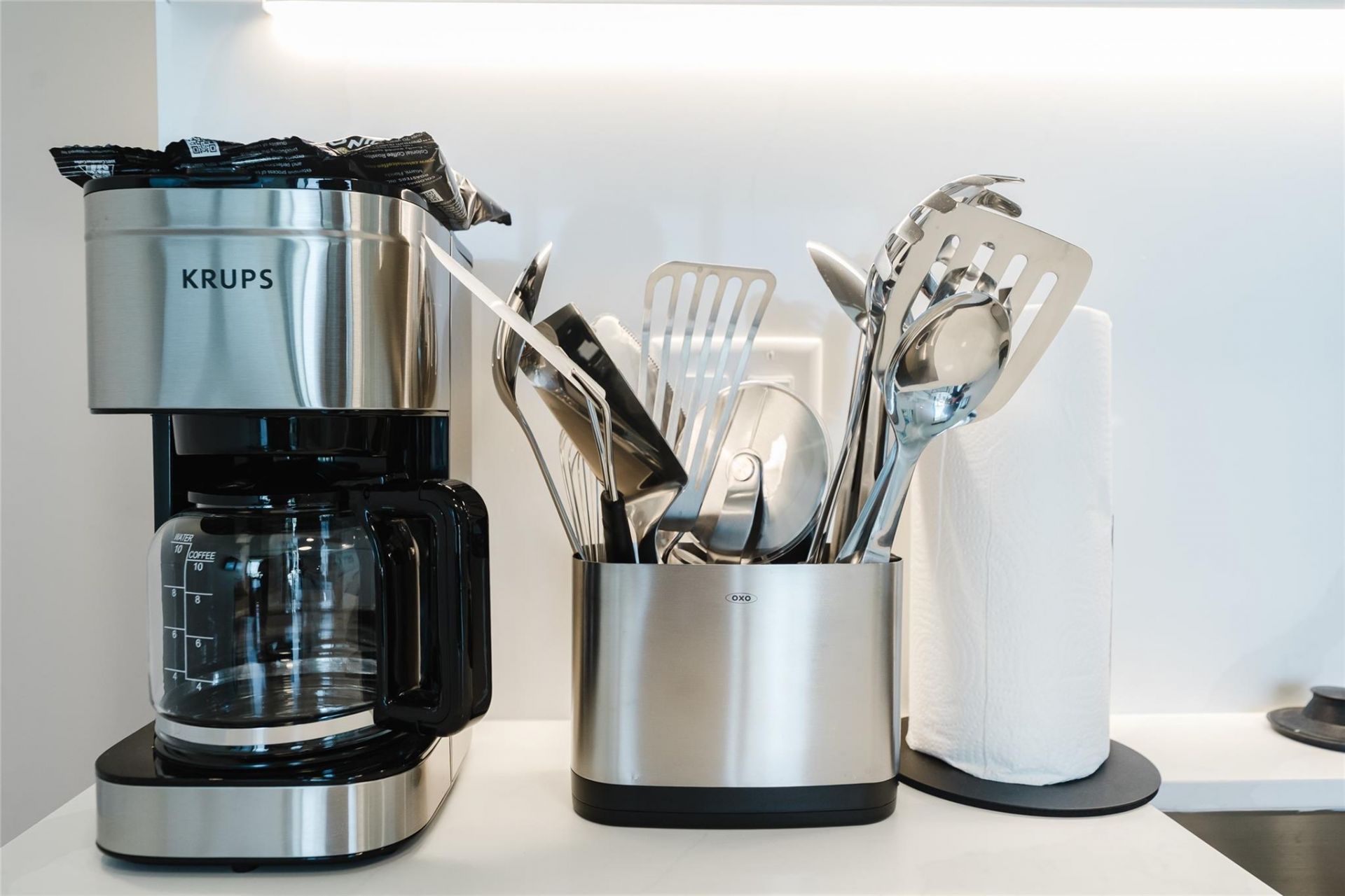 580 72nd Street, Unit 1413, Miami Beach, FL 33141 Photo