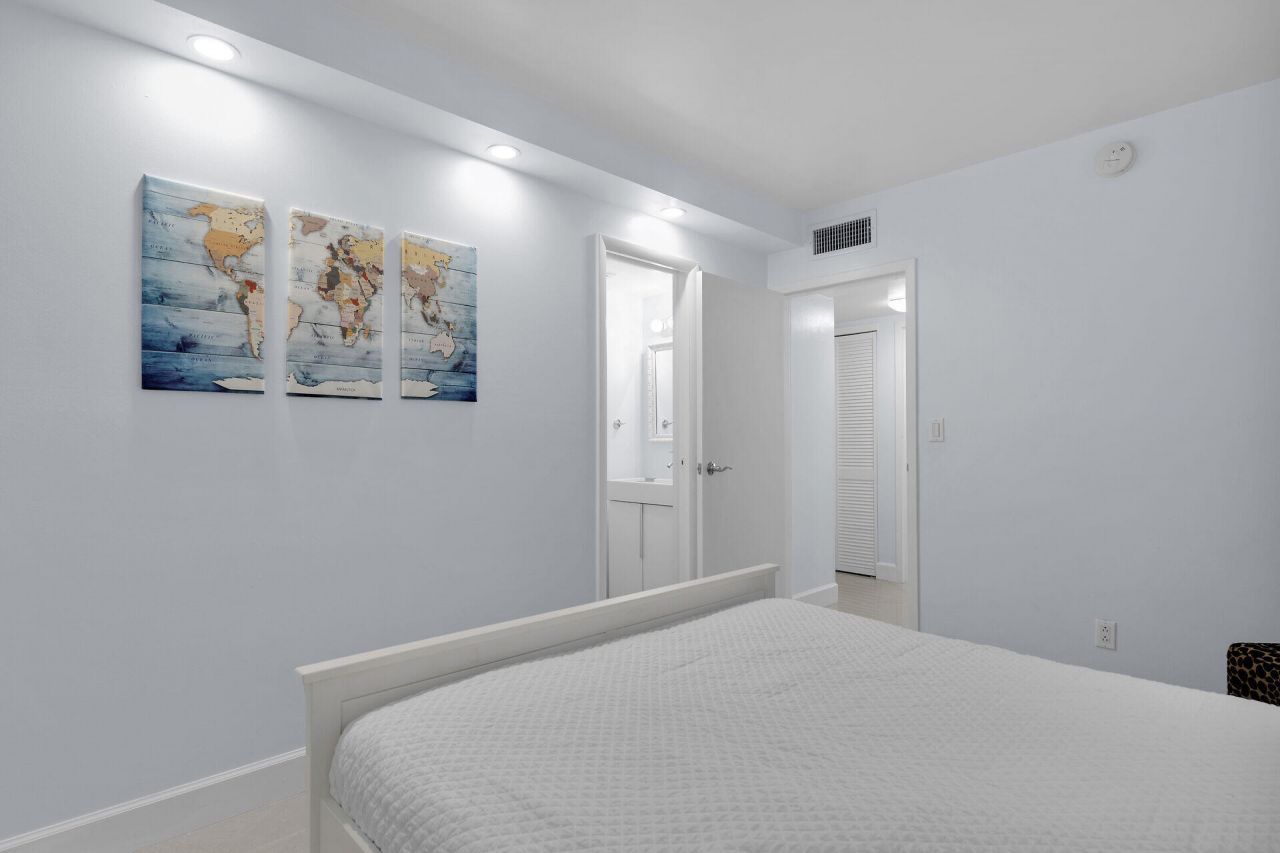 88500 Overseas Highway, Unit 301, Tavernier, FL 33070 Photo