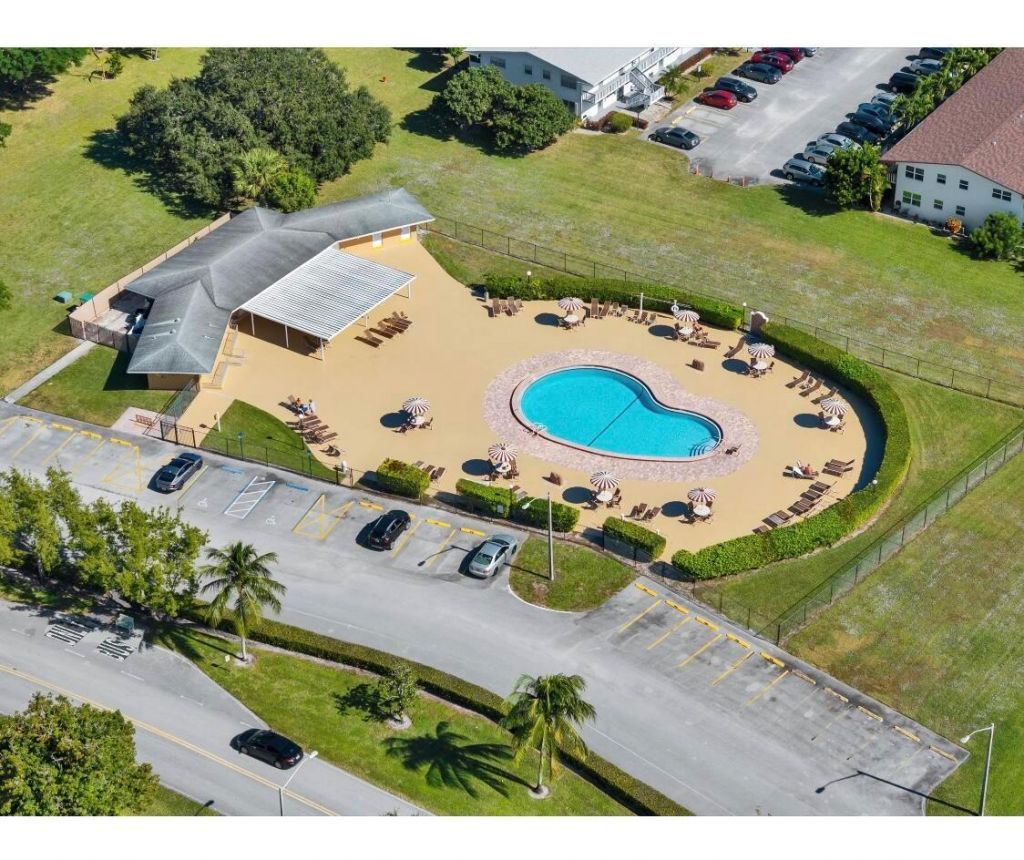 209 Northampton, Unit K, West Palm Beach, FL 33417 Photo