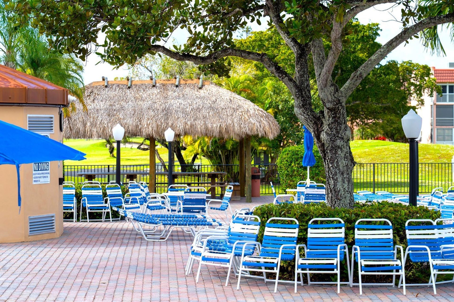 9061 Sunrise Lakes Boulevard, Unit 109, Sunrise, FL 33322 Photo