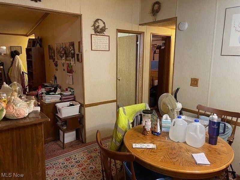 2434 Taft Avenue, Deerfield, OH 44411 Photo 4